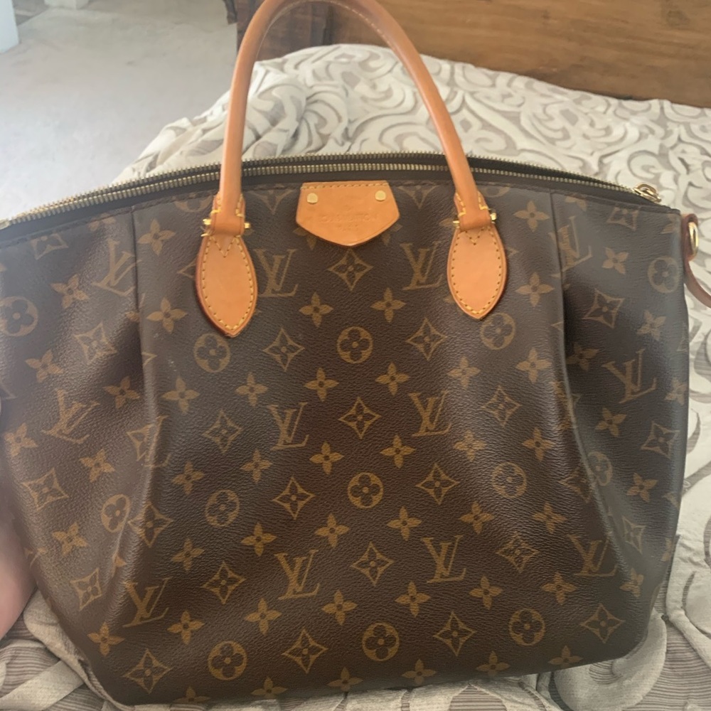 Louis Vuitton Turenne medium bag